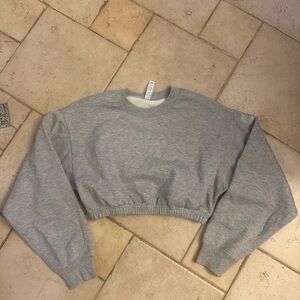 Alo Yoga Devotion Crew Neck Pullover Cropped Heather Grey Womens size Small